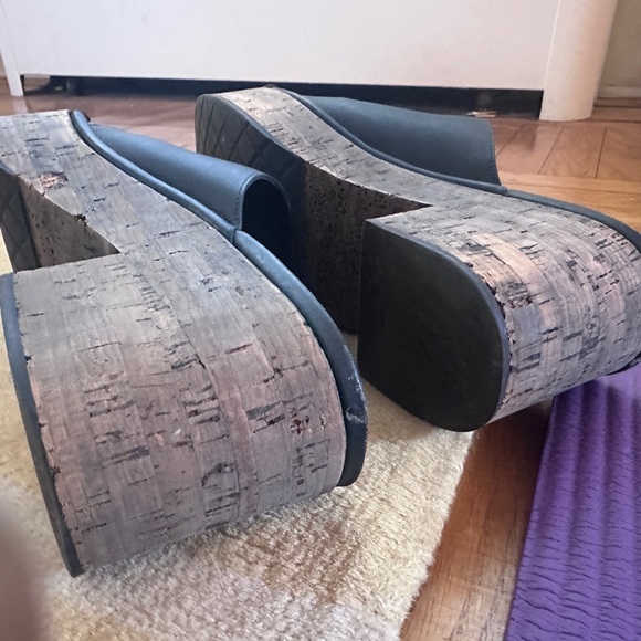 Chanel Cap Toe Cork Clog - Picture 8 of 8